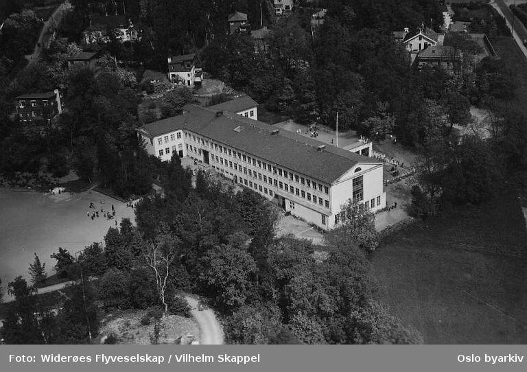 ULLERN SKOLE. - Oslo byarkiv / DigitaltMuseum